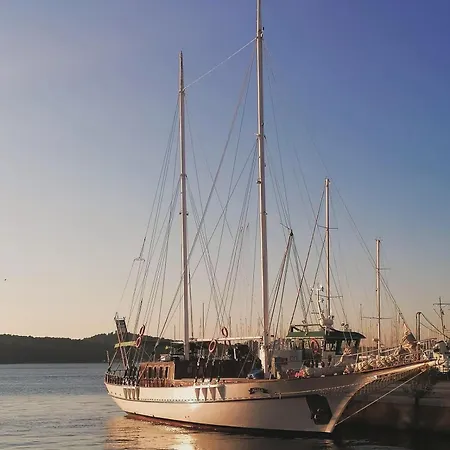 Charming On Msy Alisa Week Long Island Hopping Adventure Through Dalmatian Coastal Gems * Сплит