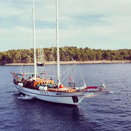 Charming On Msy Alisa Week Long Island Hopping Adventure Through Dalmatian Coastal Gems * Split